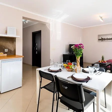 Appartement Czerwony Dworek - Duzy Teren Zielony, Plac Zabaw, Miejsce Na Grilla I Staw Z Mozliwoscia Wedkowania, Boisko *