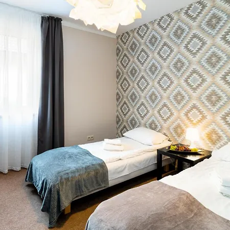 Czerwony Dworek - Duzy Teren Zielony, Plac Zabaw, Miejsce Na Grilla I Staw Z Mozliwoscia Wedkowania, Boisko *