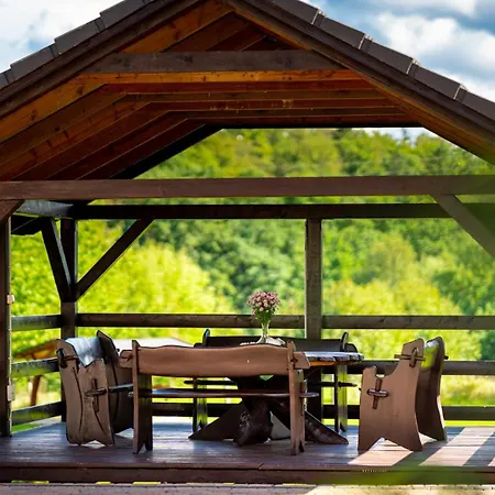 Czerwony Dworek - Duzy Teren Zielony, Plac Zabaw, Miejsce Na Grilla I Staw Z Mozliwoscia Wedkowania, Boisko Appartement Mysłakowice