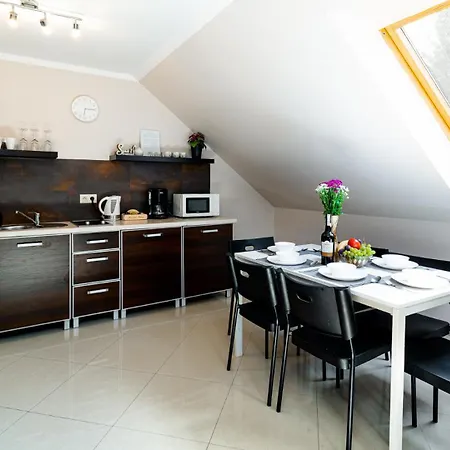 Czerwony Dworek - Duzy Teren Zielony, Plac Zabaw, Miejsce Na Grilla I Staw Z Mozliwoscia Wedkowania, Boisko Appartement