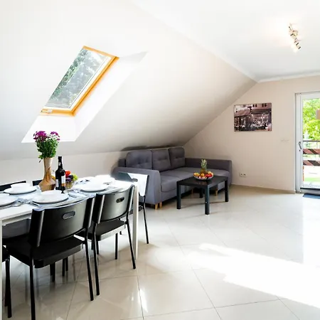 Czerwony Dworek - Duzy Teren Zielony, Plac Zabaw, Miejsce Na Grilla I Staw Z Mozliwoscia Wedkowania, Boisko *