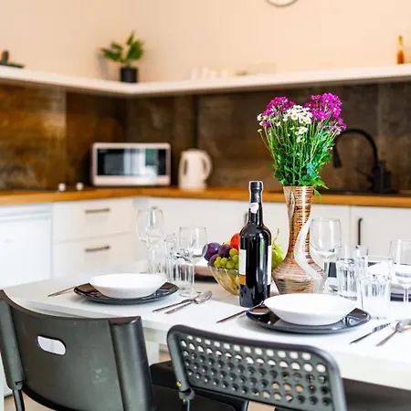 Apartament Czerwony Dworek *