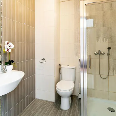 Czerwony Dworek - Duzy Teren Zielony, Plac Zabaw, Miejsce Na Grilla I Staw Z Mozliwoscia Wedkowania, Boisko Appartement