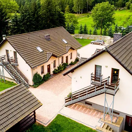 Czerwony Dworek - Duzy Teren Zielony, Plac Zabaw, Miejsce Na Grilla I Staw Z Mozliwoscia Wedkowania, Boisko Appartement Mysłakowice