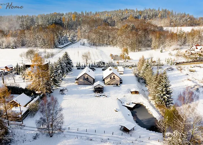 Czerwony Dworek - Duzy Teren Zielony, Plac Zabaw, Miejsce Na Grilla I Staw Z Mozliwoscia Wedkowania, Boisko