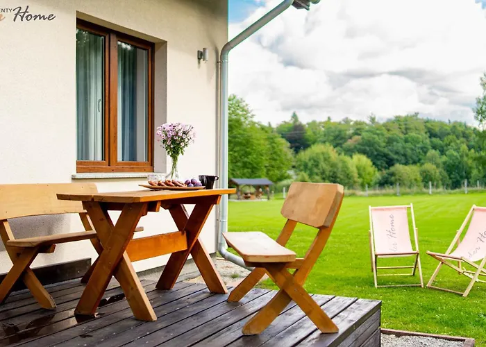 Czerwony Dworek - Duzy Teren Zielony, Plac Zabaw, Miejsce Na Grilla I Staw Z Mozliwoscia Wedkowania, Boisko * Мыслаковице