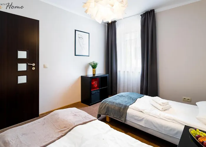 Czerwony Dworek - Duzy Teren Zielony, Plac Zabaw, Miejsce Na Grilla I Staw Z Mozliwoscia Wedkowania, Boisko