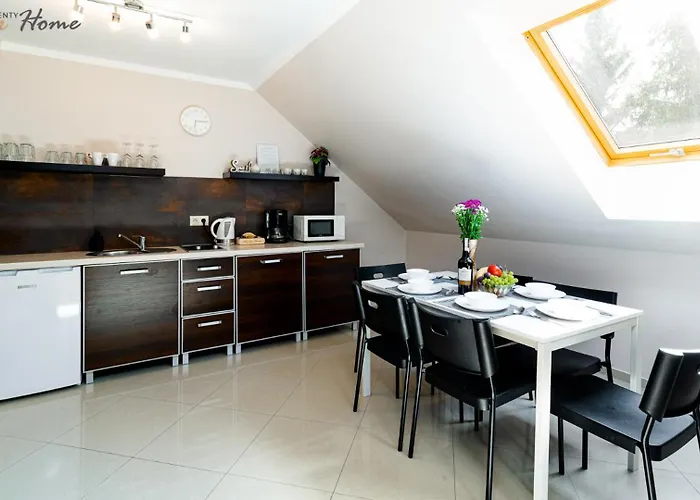 Czerwony Dworek - Duzy Teren Zielony, Plac Zabaw, Miejsce Na Grilla I Staw Z Mozliwoscia Wedkowania, Boisko Апартаменты