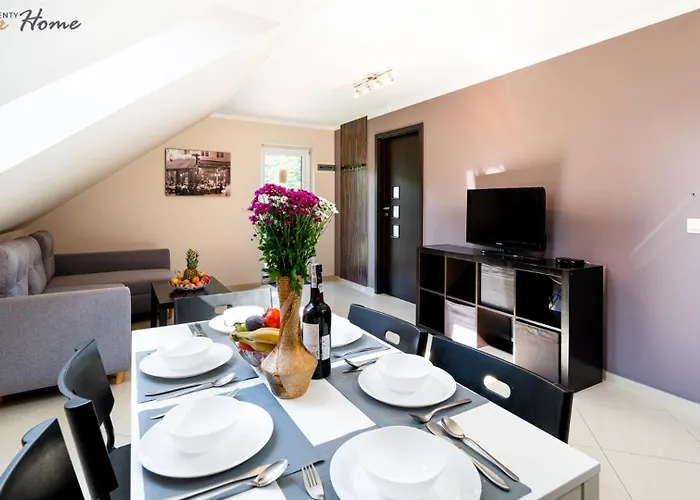 Czerwony Dworek - Duzy Teren Zielony, Plac Zabaw, Miejsce Na Grilla I Staw Z Mozliwoscia Wedkowania, Boisko Апартаменты