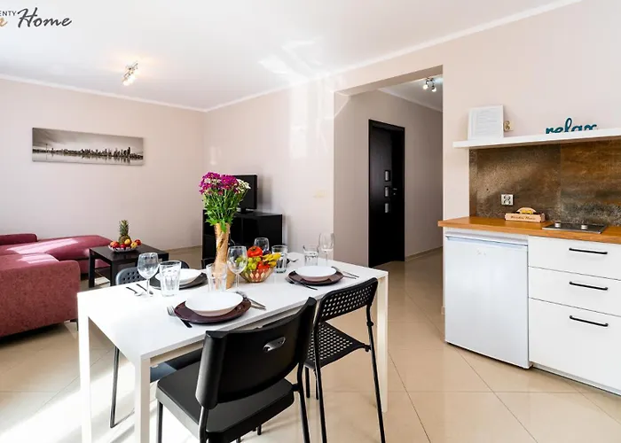 Czerwony Dworek - Duzy Teren Zielony, Plac Zabaw, Miejsce Na Grilla I Staw Z Mozliwoscia Wedkowania, Boisko Апартаменты