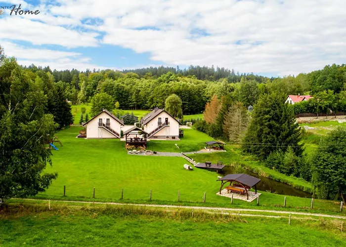 Апартаменты Czerwony Dworek - Duzy Teren Zielony, Plac Zabaw, Miejsce Na Grilla I Staw Z Mozliwoscia Wedkowania, Boisko *